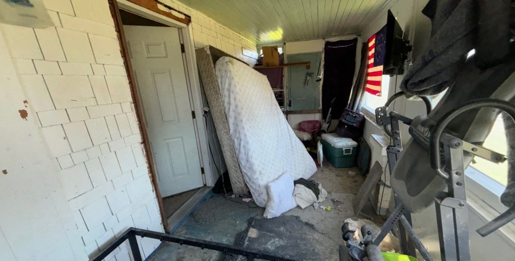 squatter cleanup room - Bio Decon Solutions - Bio Decon Solutions squatter room